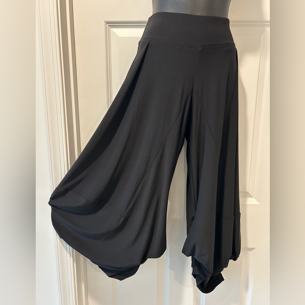 Balloon Leg Pants - Picture 2 of 3